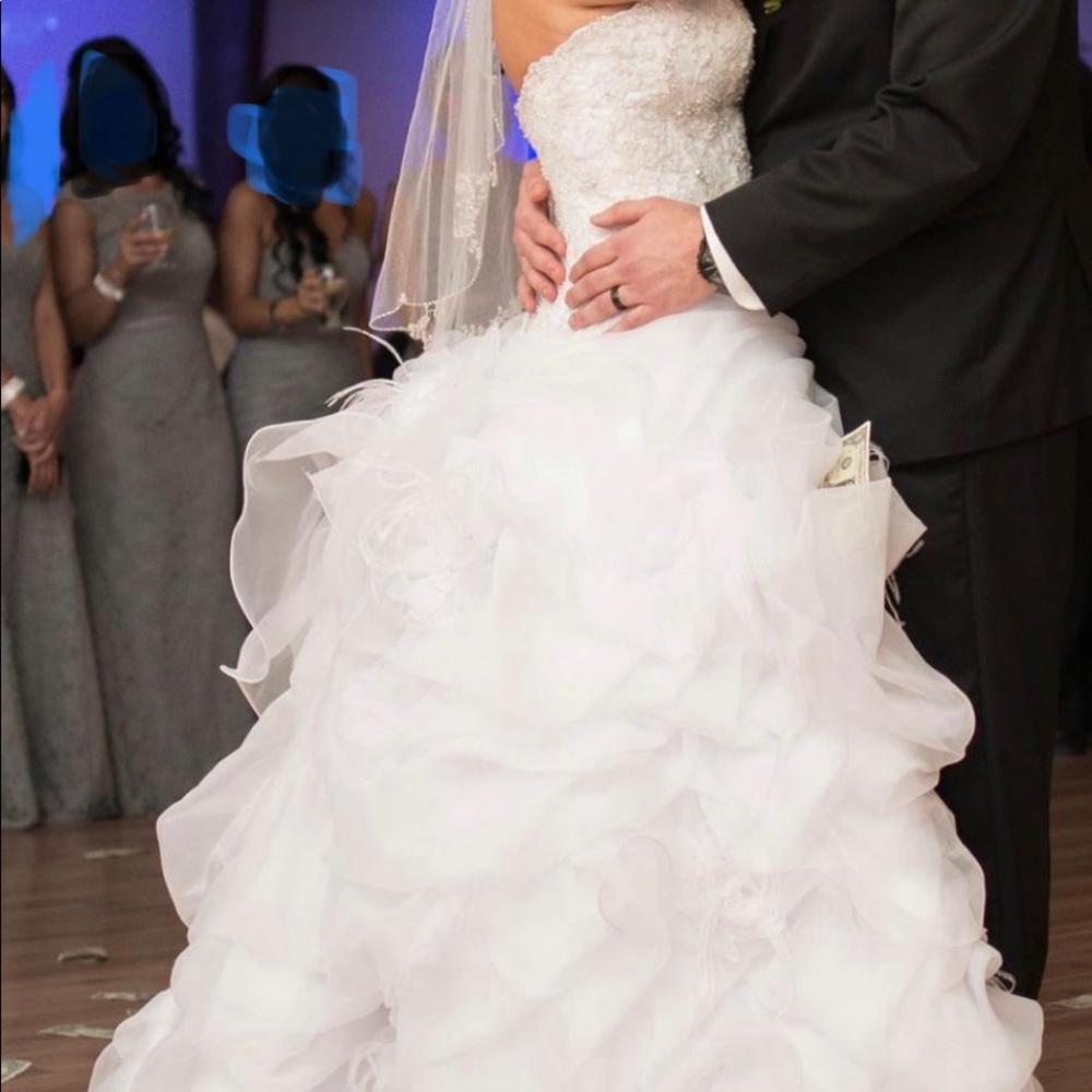 Wedding dress
